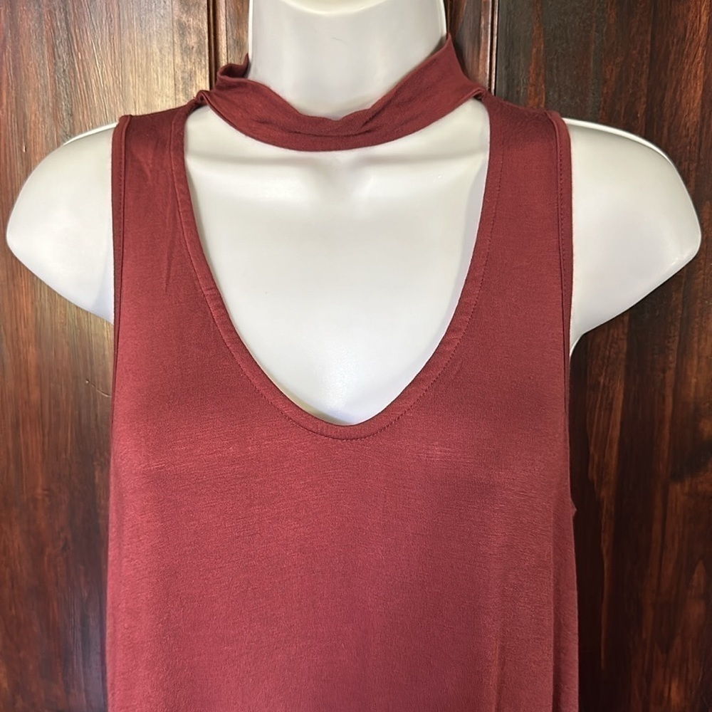 Sleeveless tank - Picture 2 of 4